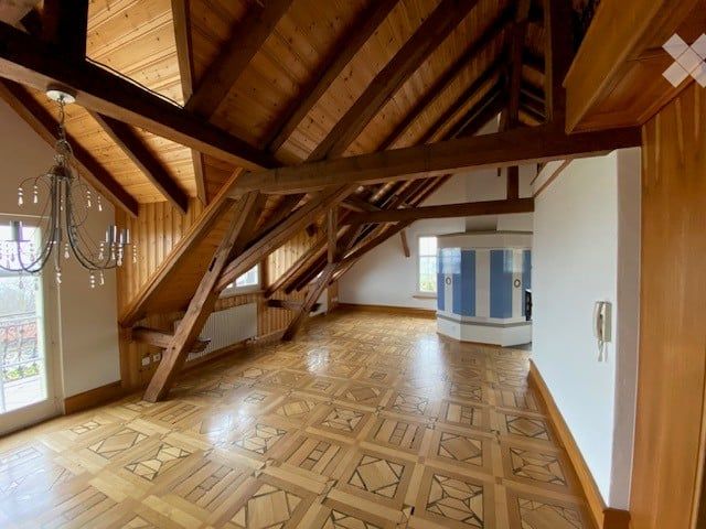 Wohnen im wunderschönen Schloss Lohnegg mit Seesicht - Bild 5