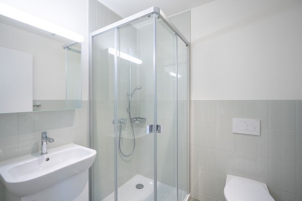 2.5-Zi. Wohnungen im Neubau "Perronimo" in Wil - Dusche/WC