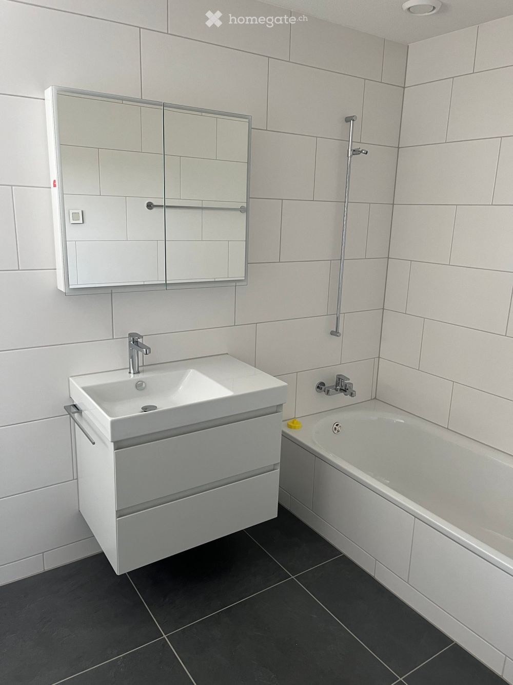 Moderne 4.5-Zimmer-Wohnung mit Balkon im Herzen von Bülach - Bild 8