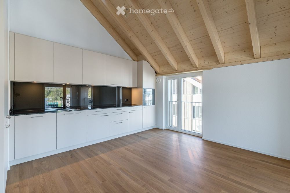 attraktive 2½-Zimmer-Wohnung mit Galerie Erstbezug - Bild 2