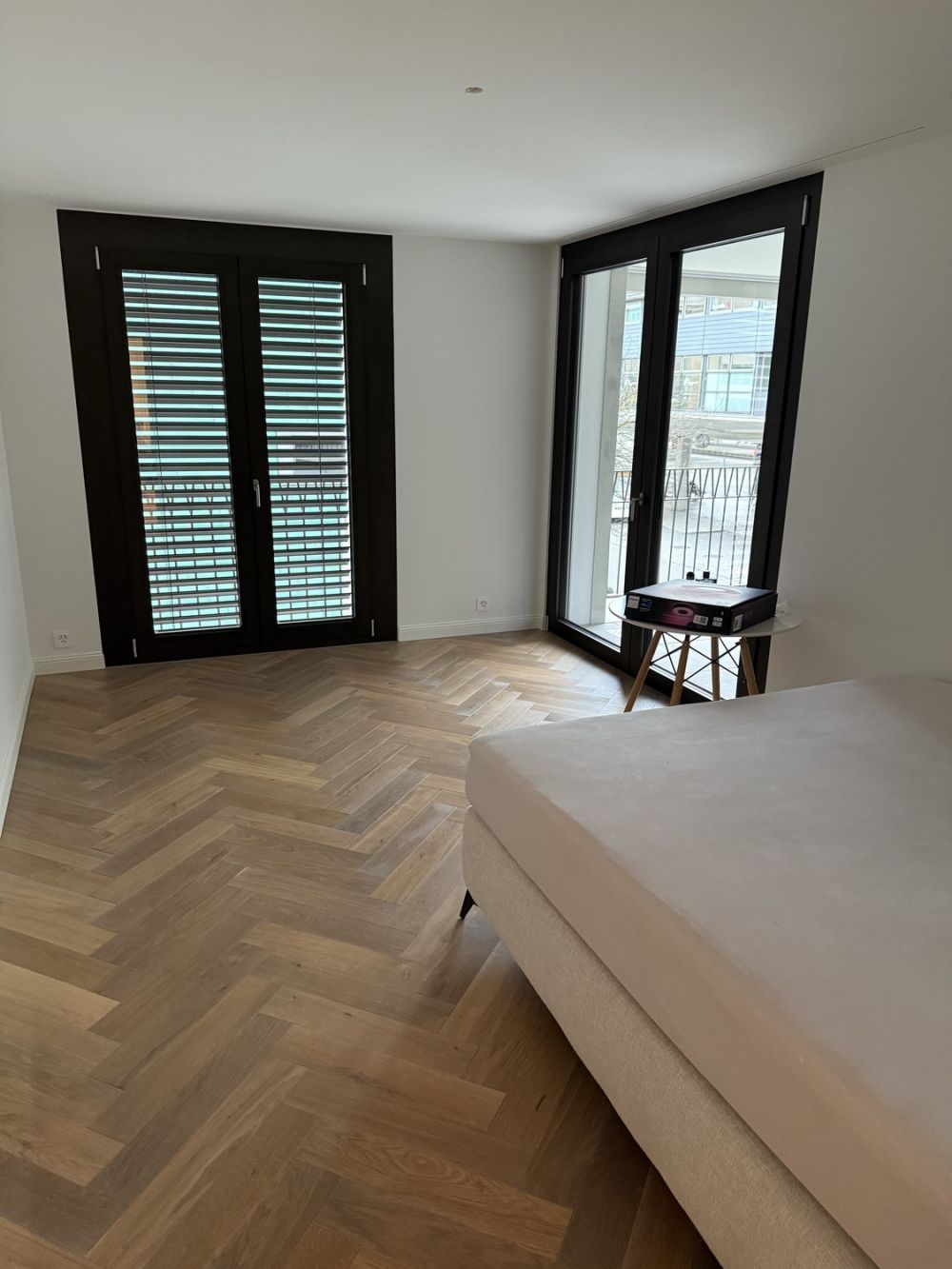 BEFRISTET Möblierte 2.5-Zimmer-Wohnung im Neubau  direkt beim Bahnhof Uster  All-inclusive - Bild 9