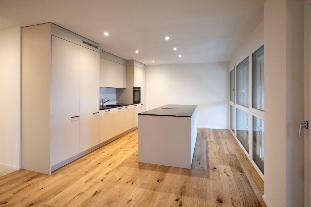 Moderne 4.5-Zimmer Wohnung im Erdgeschoss - Bild 1