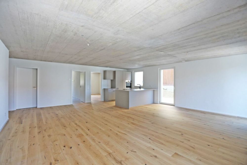 Moderne 3.5-Zimmer-Neubauwohnung mit Sitzplatz! - Bild 1