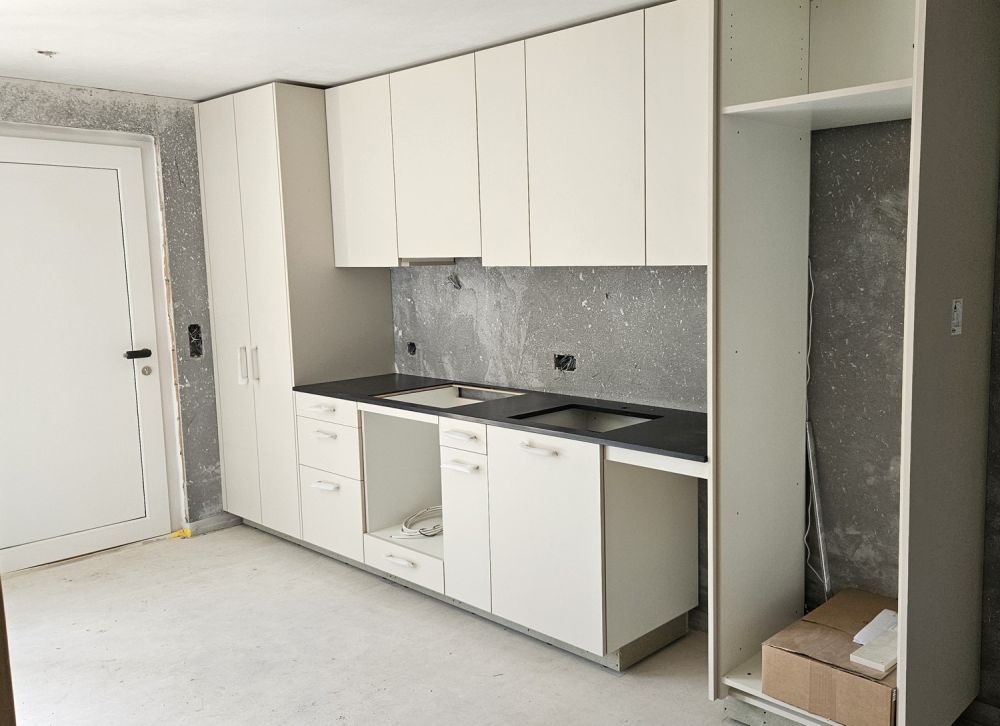 Moderne 2.5-Zimmer-Einliegerwohnung mit grossem Sitzplatz & Aussicht in Gipf-Oberfrick (Erstbezug) - Bild 1
