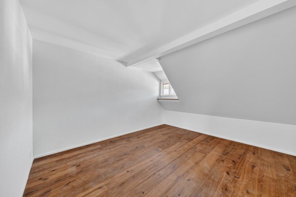 Wunderschöne Dachwohnung mit grosszügiger Terrasse und schöner Sicht - Bild 7