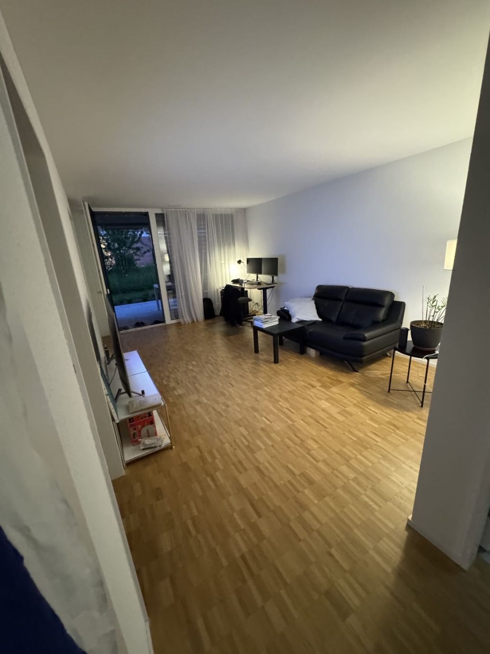 Traumhafte, moderne 2.5-Zimmer-Wohnung (70 m²) mit Terrasse  Nachmieter gesucht ab 01.08. - Bild 1