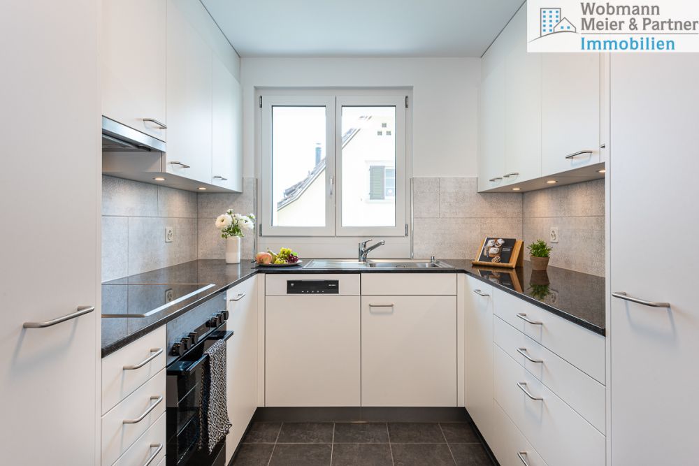 Grosszügige und ruhige Wohnung in der Nähe zum Bahnhof Effretikon - Moderne Materialien