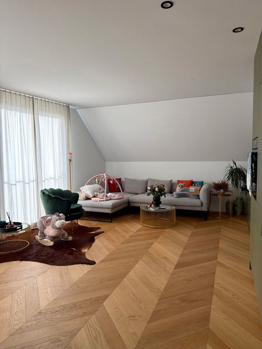 Grosszügige und moderne 4.5-Zimmer Wohnung - Bild 5