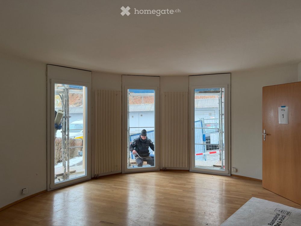 Originelle 4.5-Zimmer-Maisonettewohnung an zentraler Lage in Hinwil - Bild 5
