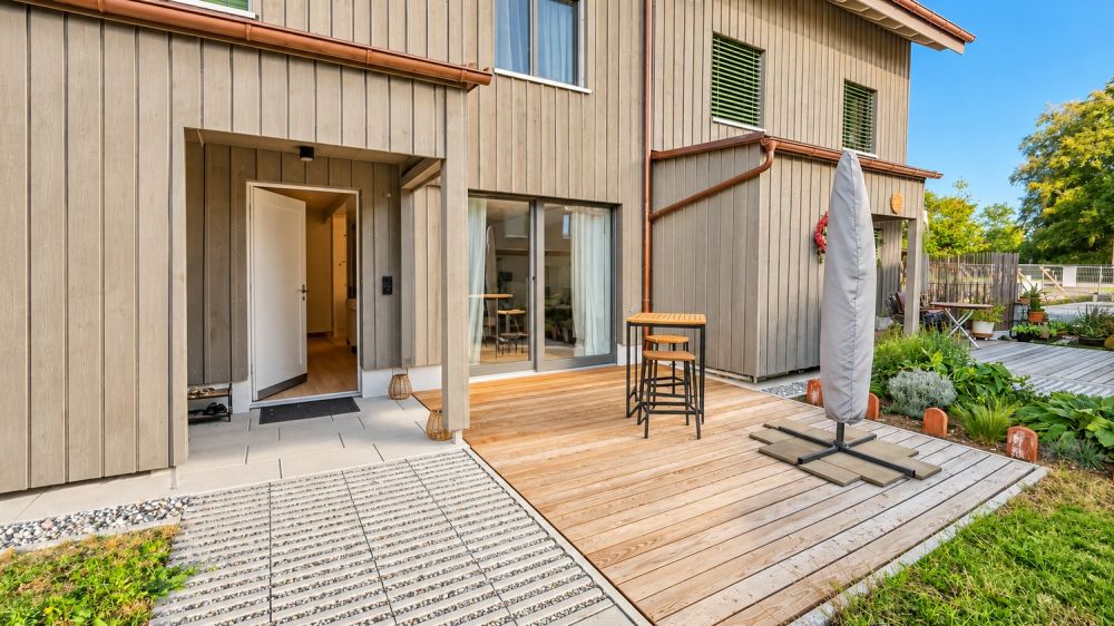 Modernes 6.5-Zimmer-Haus mit Garten und zwei Tiefgaragenplätzen - Bild 11