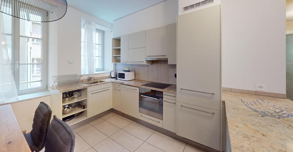 Elegant & Very Central 2 Bedroom Apartment with Stunning Brick Features - Appartement meublé 3.5 pièces - image - 8