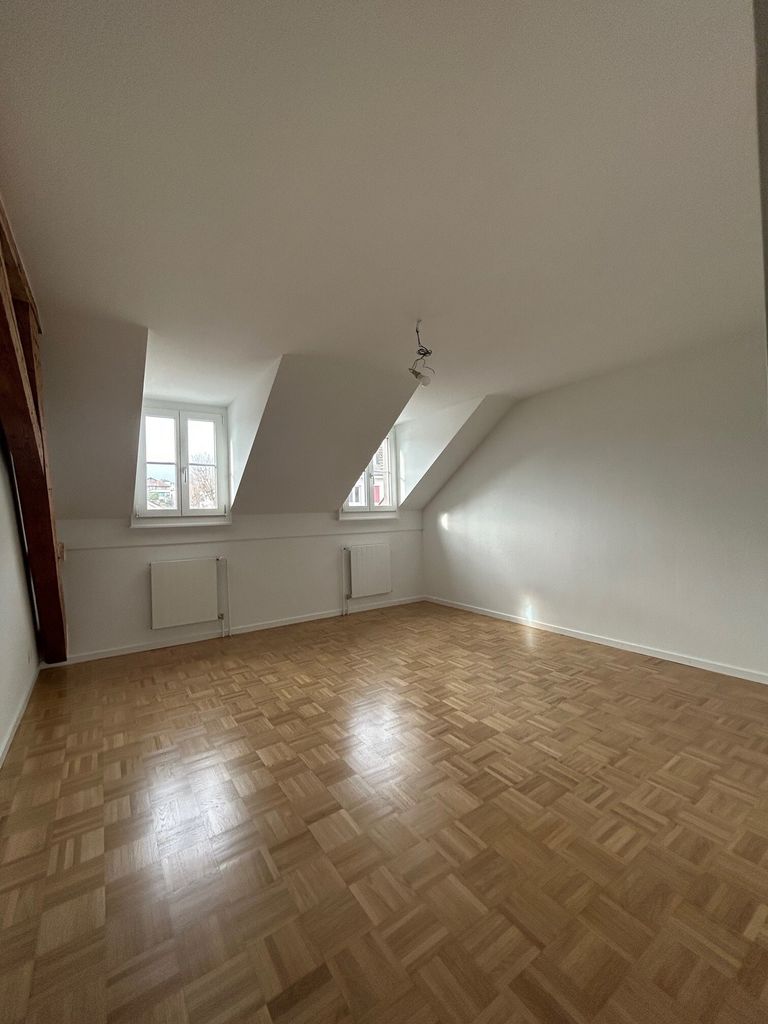 Erstbezug nach Sanierung - Dachwohnung Bürgergemeinde Aesch - 22.jpg