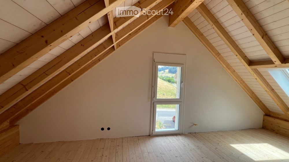 Erstbezug  Grosszügige 5.5-Zimmer-Maisonettewohnung - Bild 5