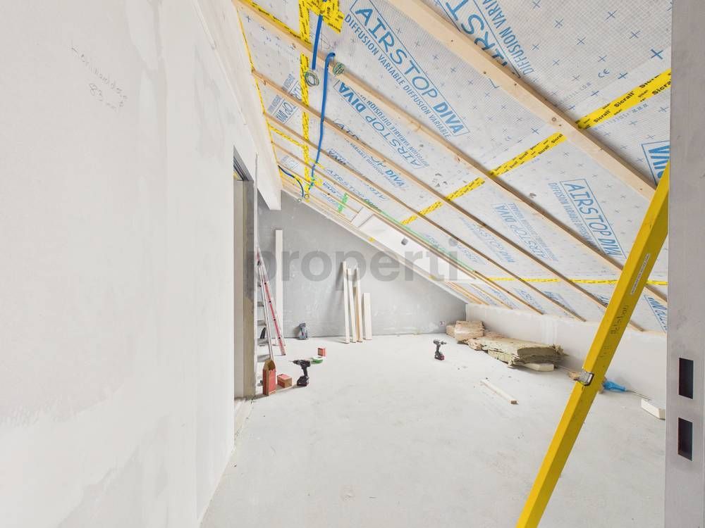 Erstbezug 3.5-Zimmer-Attikawohnung mit Lift und Parkplatz, Freienstein-Teufen - Image 7