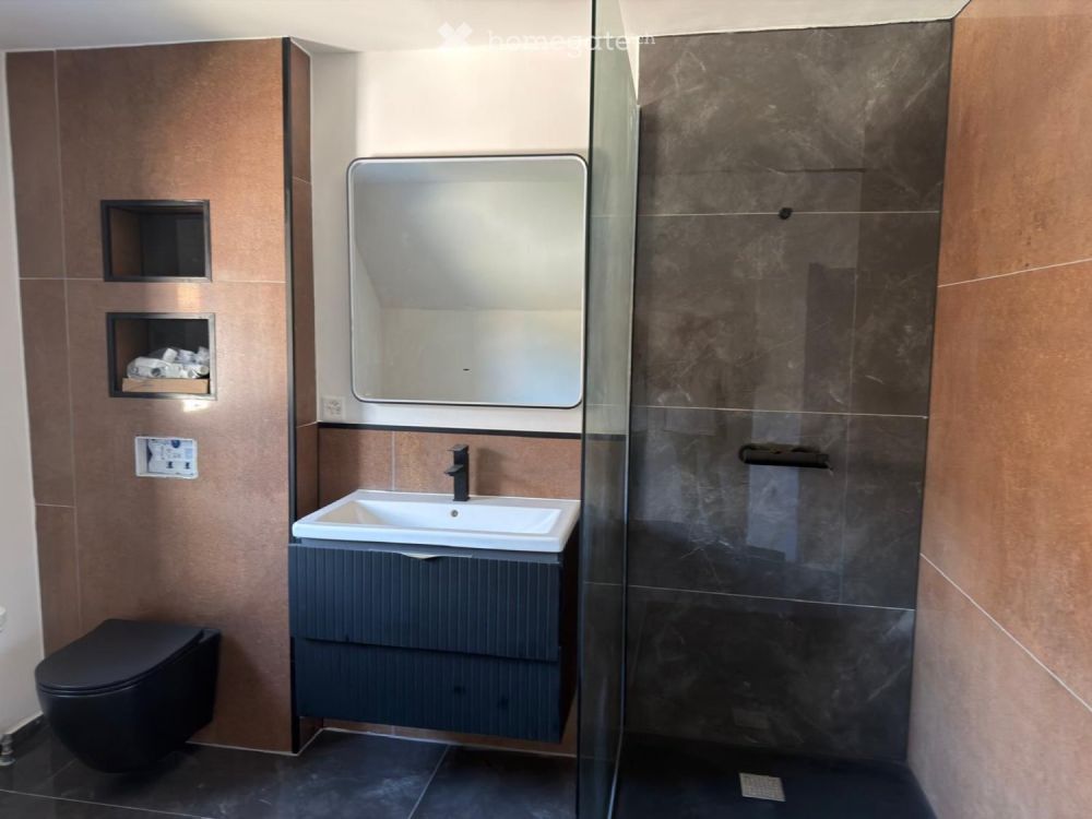 Neue helle 2.5 Wohnung - Bild 2