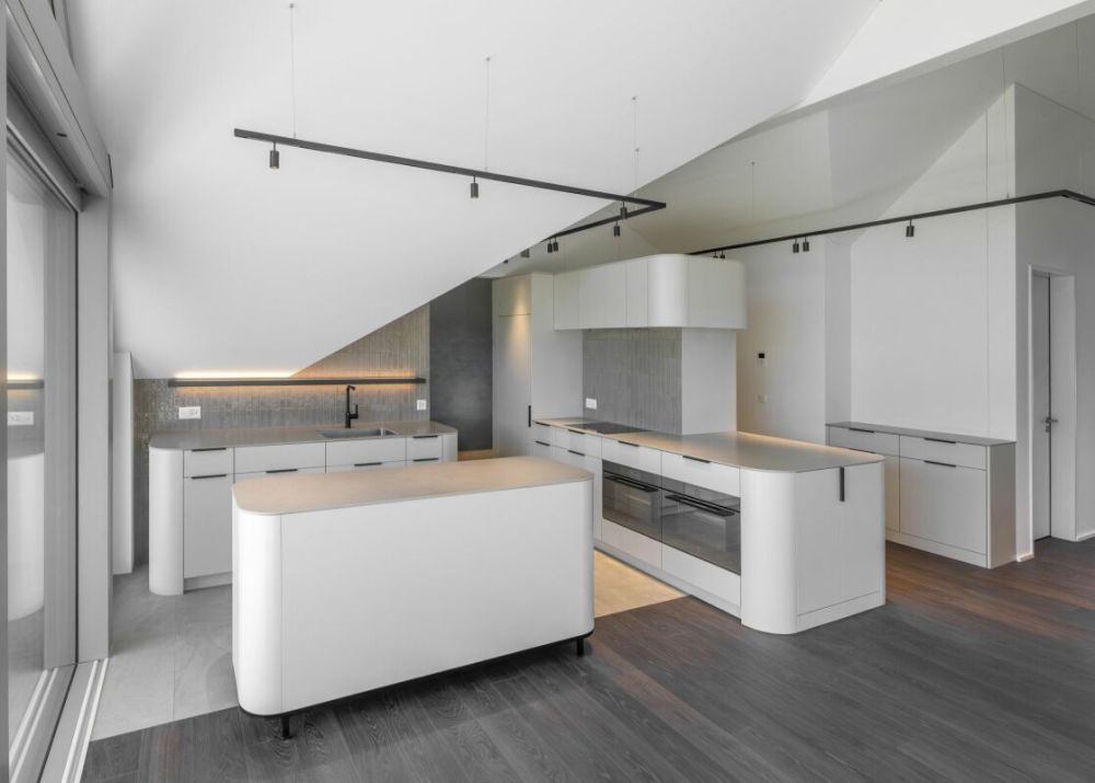 Exklusive 3.5 Zi-Dachwohnung mit traumhafter Panoramasicht auf den Ägerisee - Bild 4