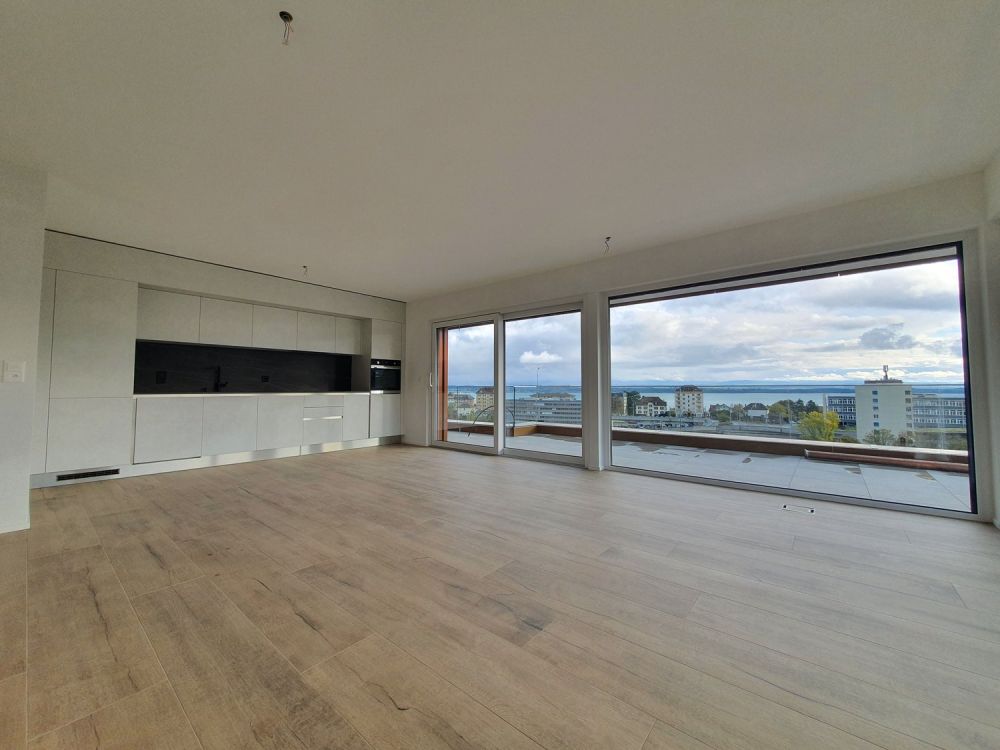 Splendide appartement en attique de 3,5 pièces avec balcon et vue sur le lac - Bild 1