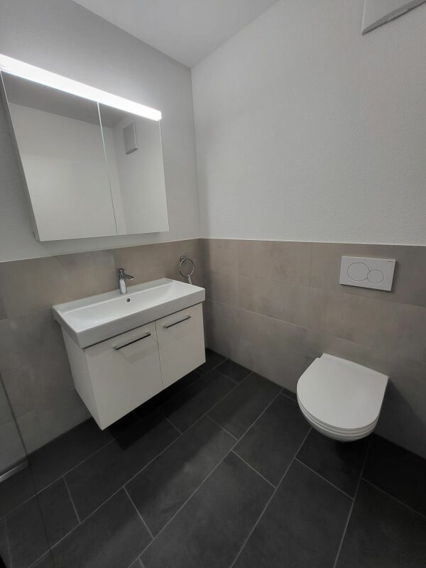 OBSTGARTEN WÜRENLINGEN - Grosszügige 2.5-Zimmer-Dachwohnung - Bild 6