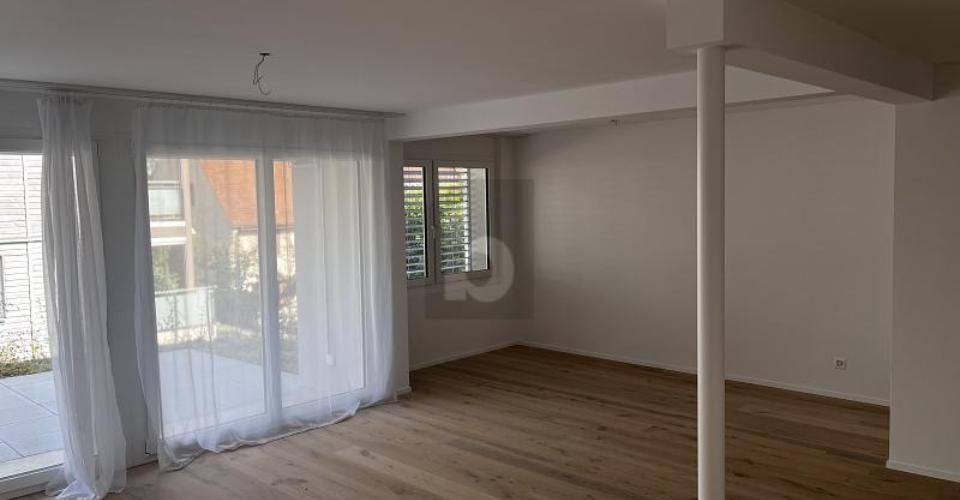 WOHLFÜHLEN MIT TERRASSE UND MODERNEM KOMFORT - Appartement 3.5 pièces - image - 4