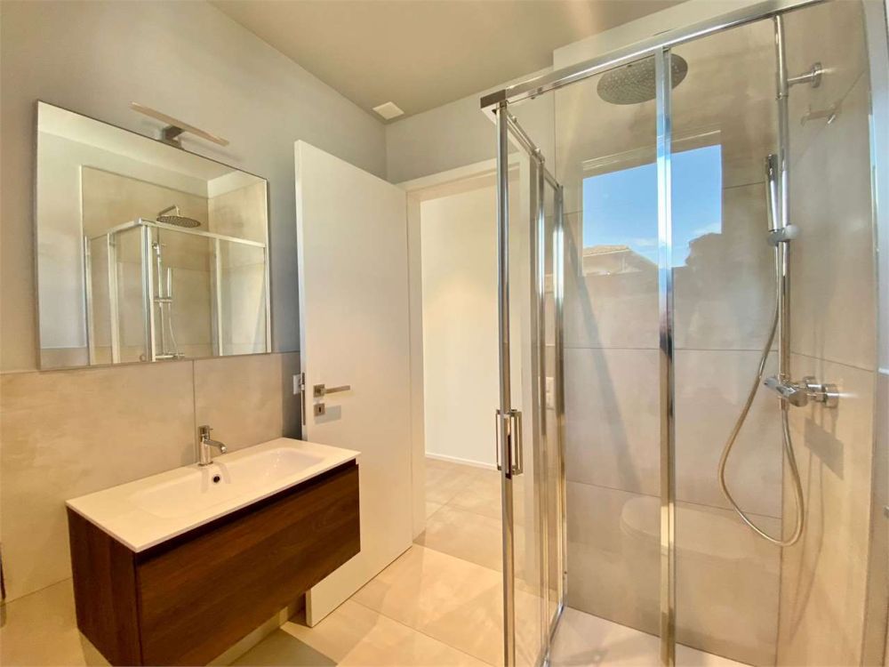 Ultimo monolocale arredato al piano terra - Bild 5