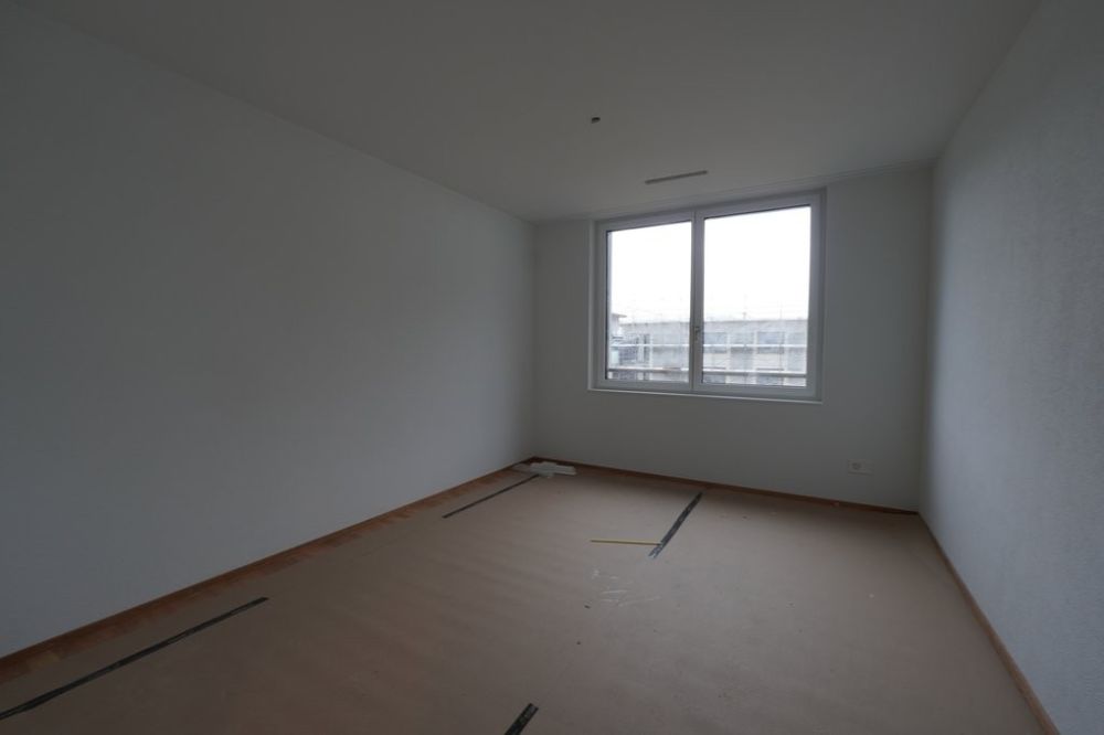 ERSTVERMIETUNG IN LIESTAL - jede Wohnung mit eigenem Waschturm - DSC01639.JPG