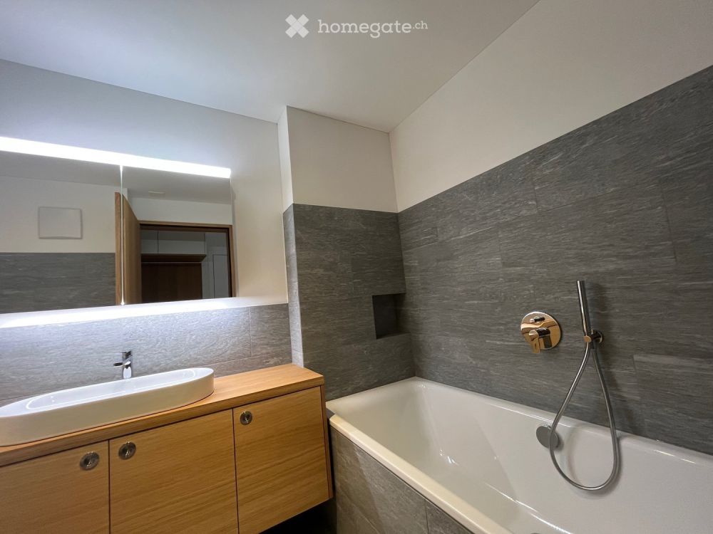Neue helle Wohnung in Trin Mulin - Bild 4