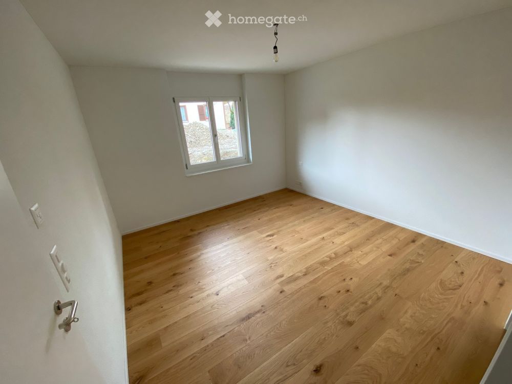 Ruhig gelegene 2,5-Zi Wohnung ab 1.2.2027 inkl. PP - Bild 3