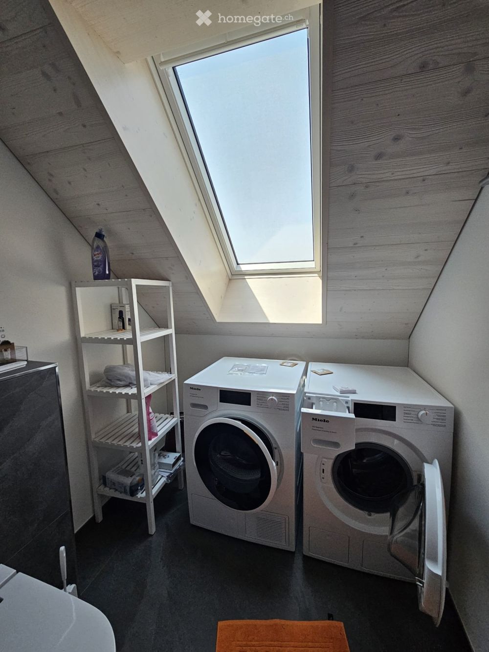 Aussergewöhnliche Neubau-Dachgeschosswohnung in Itzikon (bei Grüningen) - Bild 11
