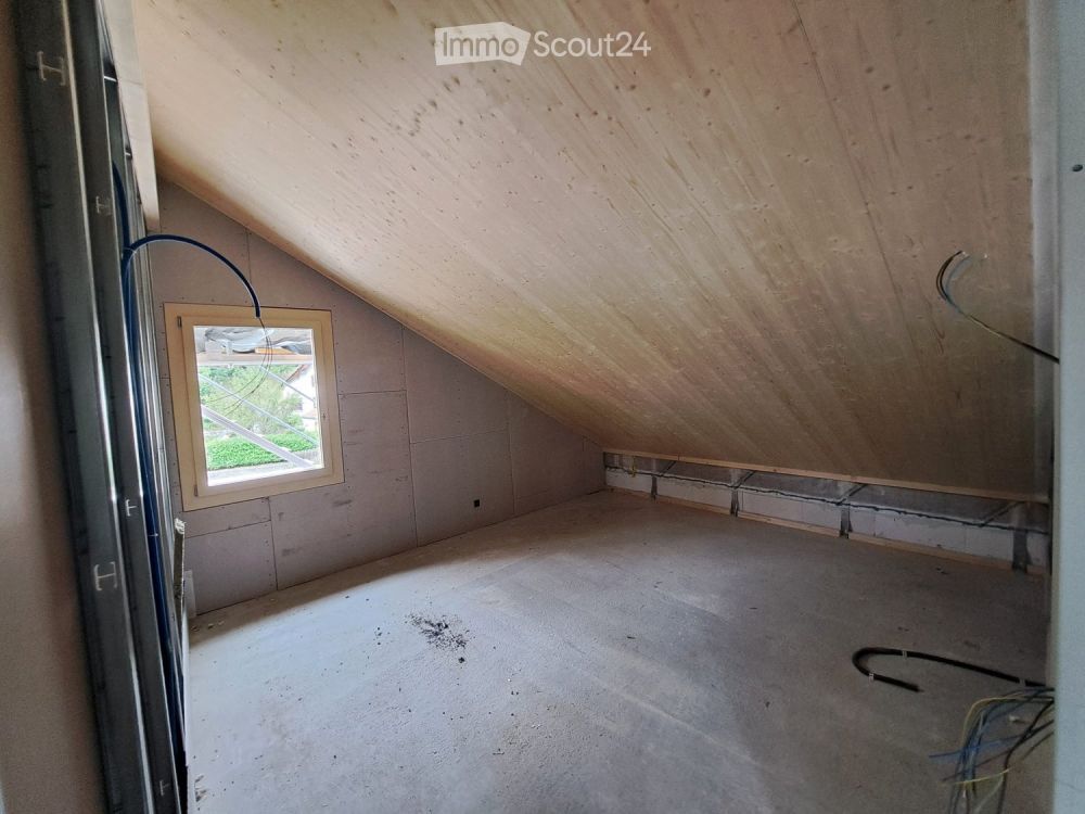 Moderne 3.5-Zimmer-Dachwohnung im Neubau in Cazis - Bild 5