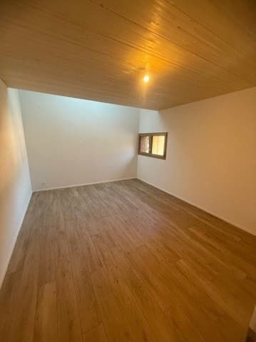 A louer, magnifique logement de 3.5 pièces dans une ferme rénovée - Chambre