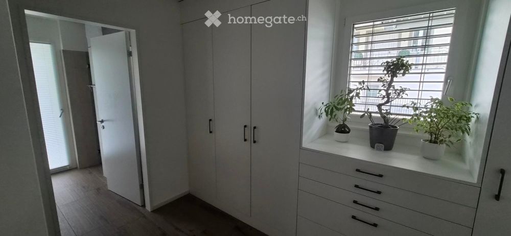 Private Suite mit Terrasse & Parkplatz – direkte Verbindung zum Zürich HB & Flughafen - Bild 4