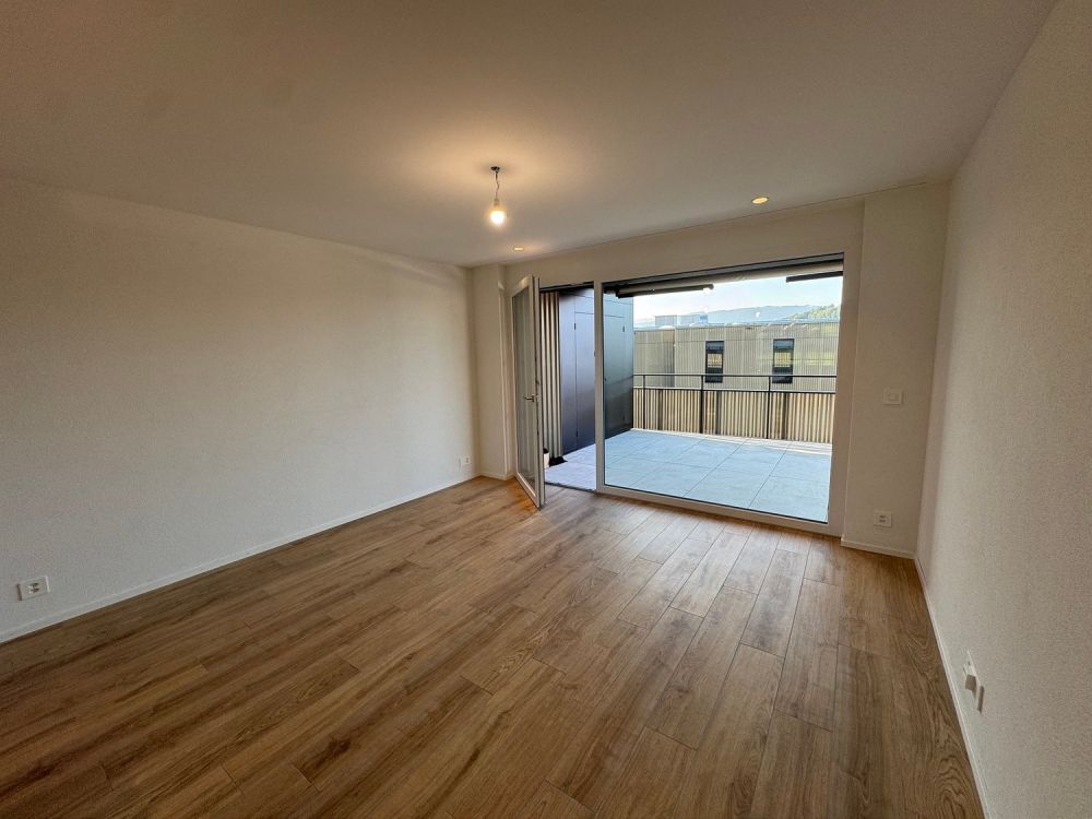 05594 - Appart. 3½ PCES - IMP. CHAMP-RIOND 8 - MATRAN - Bild 1