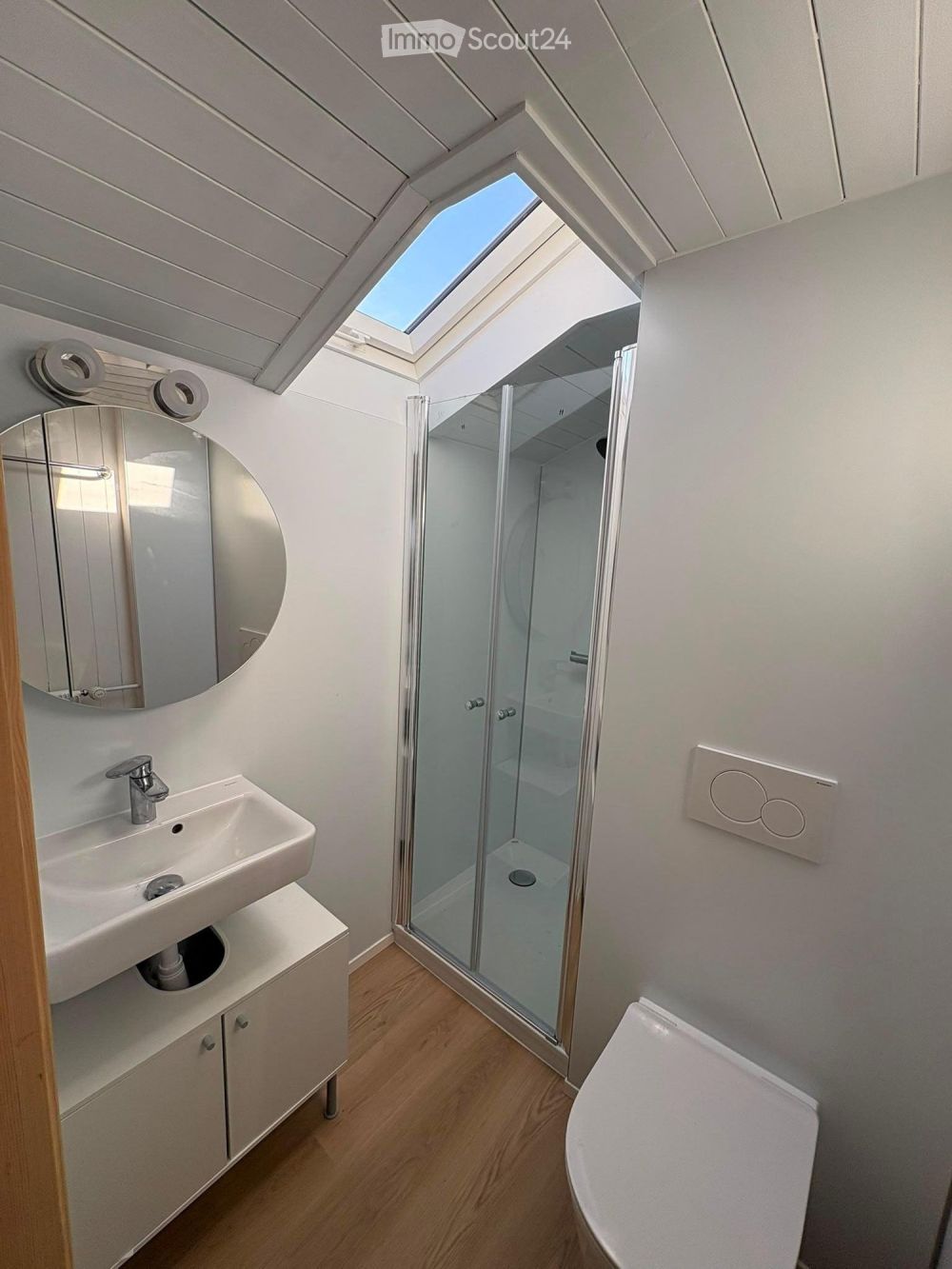 Einfamilienhaus - Erstvermietung nach kompletter Renovation - Bild 5