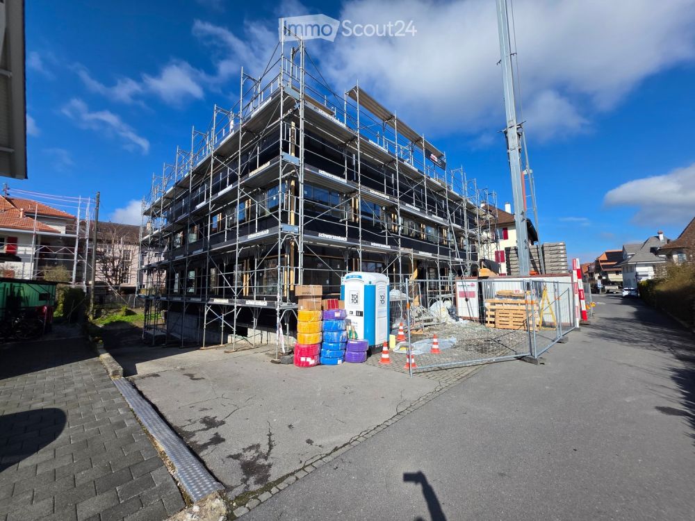 Erstbezug nach Totalsanierung - 3.5-Zimmer-Wohnung mit Balkon - Bild 4