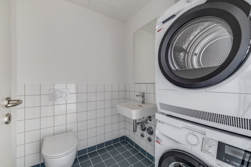 Moderne 3.5-Zimmer-Neubauwohnung zum Wohlfühlen - Gäste-WC mit Waschturm