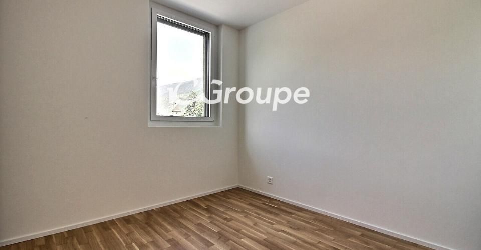 Splendide attique 4.5 pièces à louer à Uvrier - Appartement 4.5 pièces - image - 4