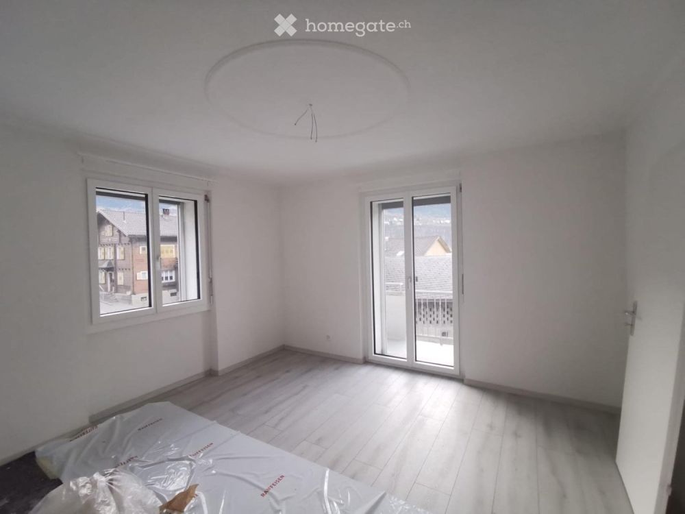 Zu vermieten: Schöne 4 1/2 Zimmerwohnung in 3-Familienhaus - Bild 2