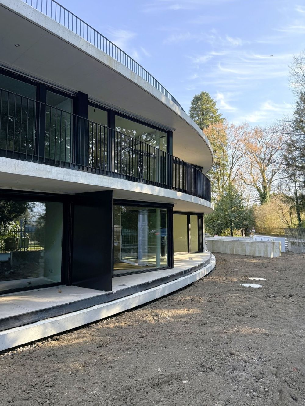 Modernes Attikawohnen im Neubau - 4.5 Zimmer mit riesiger Terrasse - Aussenansicht