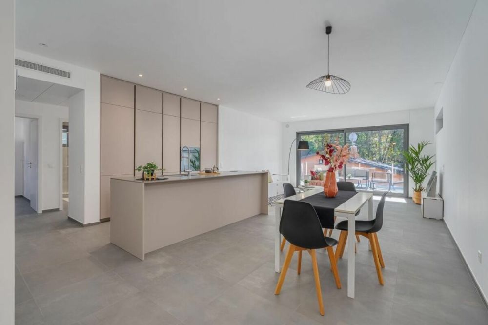 PREGASSONA · ELEGANTE 4½ LOCALI  CON TERRAZZA COPERTA E FINITURE DI PREGIO - Bild 2