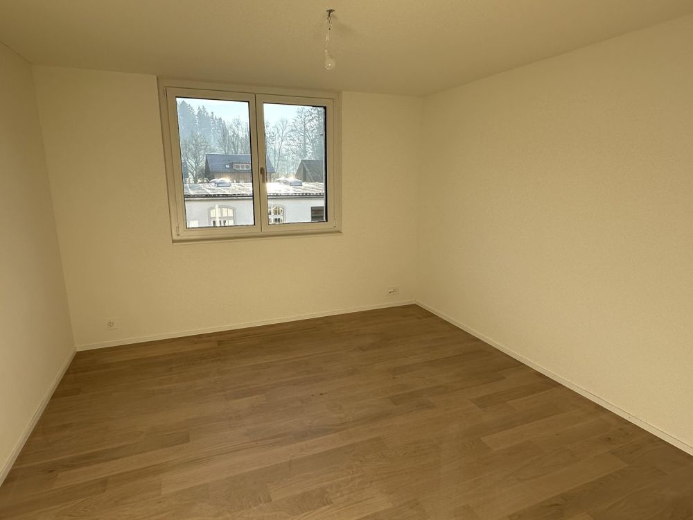 Idyllisches Wohnen - Erstvermietung 4.5-Zimmmer-Wohnung mit grosszügigem Sitzplatz - Bild 10