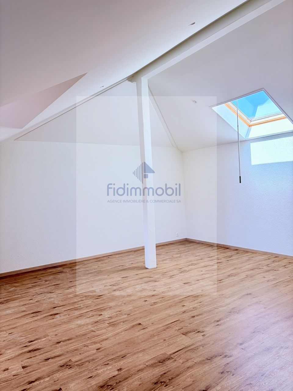 Prächtiges neues Loft, zur Miete in Peseux - Bild 3