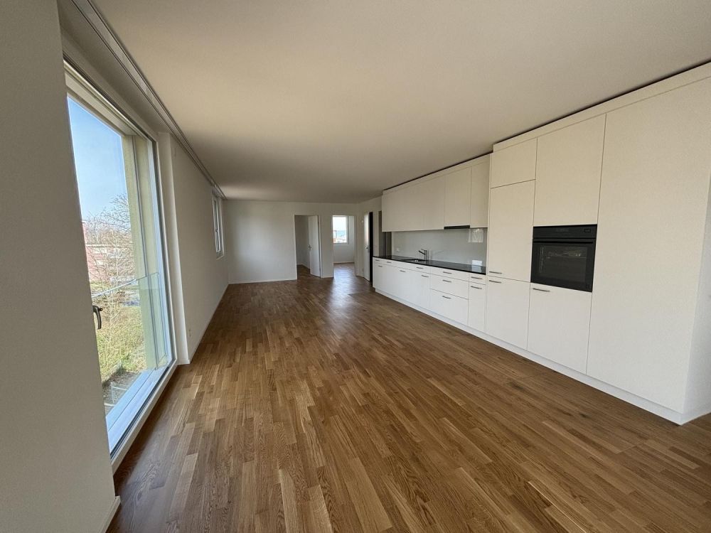 Helle 3.5-Zimmerwohnung mit Kita im Haus – zentral in Dielsdorf, ab sofort beziehbar - Bild 2
