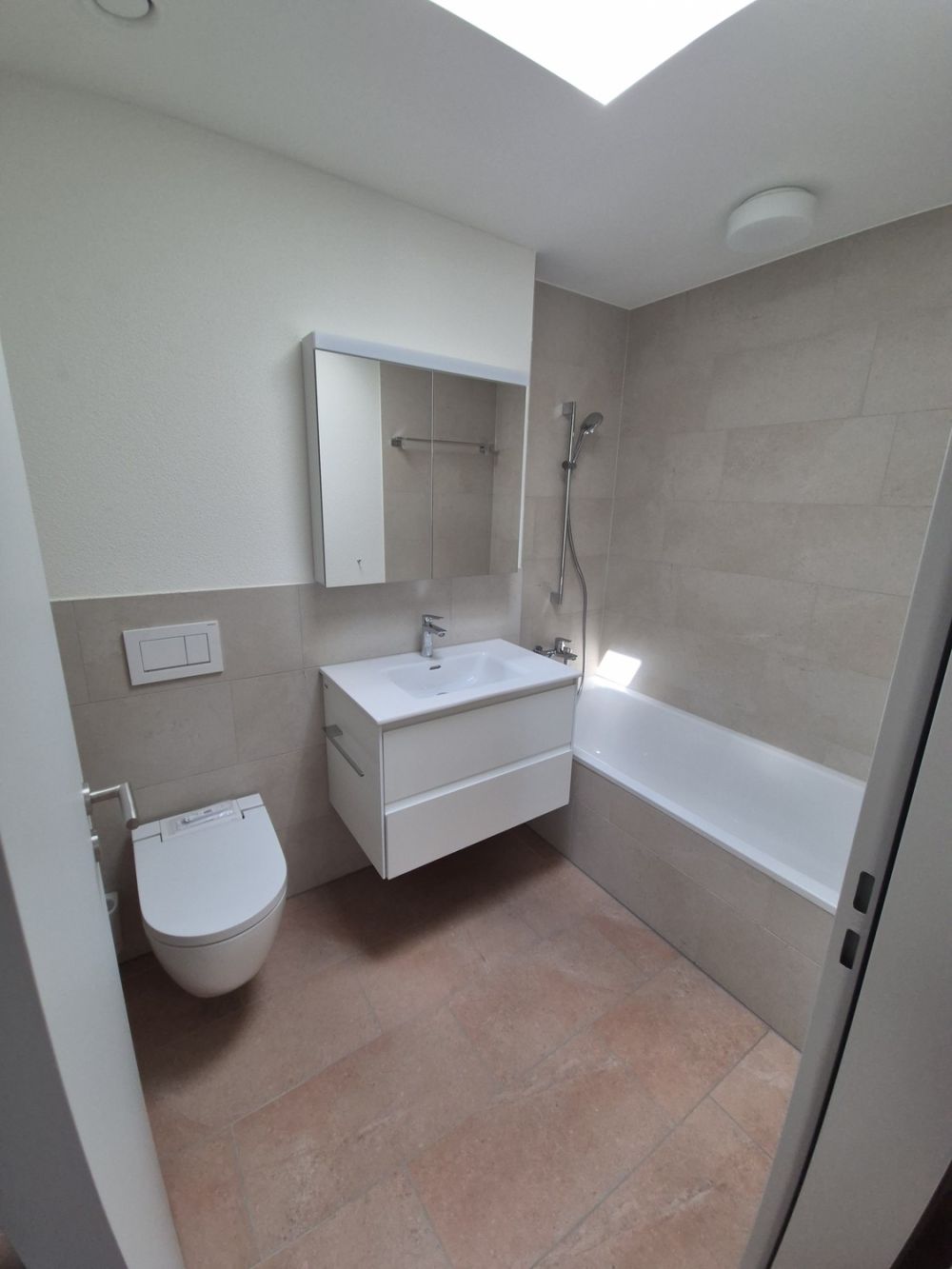 Exklusive Neubau 3.5 Zimmer Attikawohnung mit 2 Balkonen - Bild 7