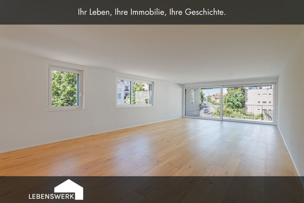 Grosszügige und moderne Wohnung in Kreuzlingen  ca. 149 m² Wohnfläche - Grosszügiger Wohn- und Essbereich mit viel Tageslicht  offen gestaltet und mit direktem Zugang zum Balkon.