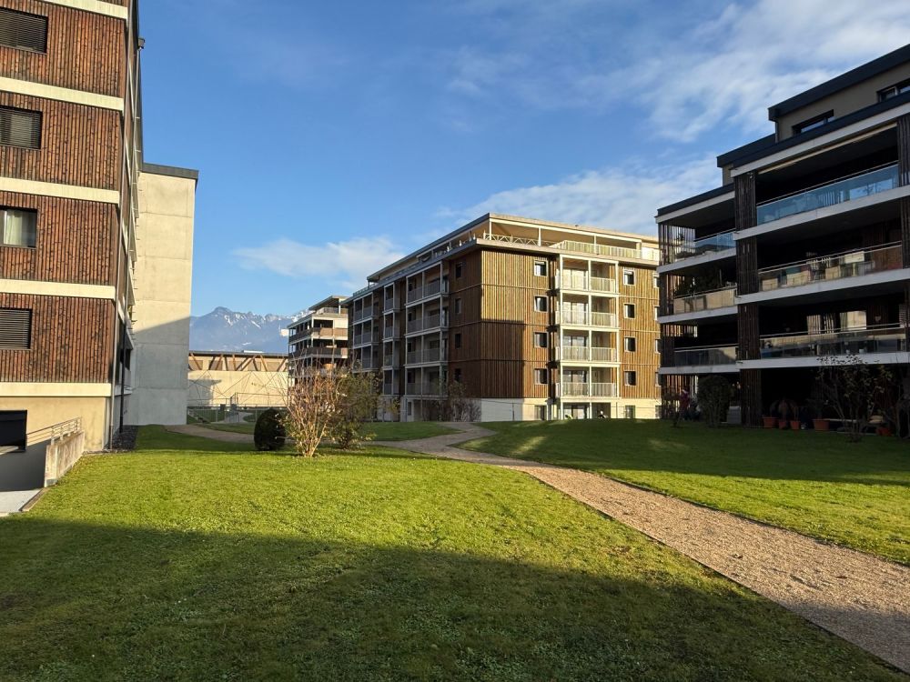 Appartement neuf de 2.5 pièces avec balcon dans ecoquartier - Bild 2
