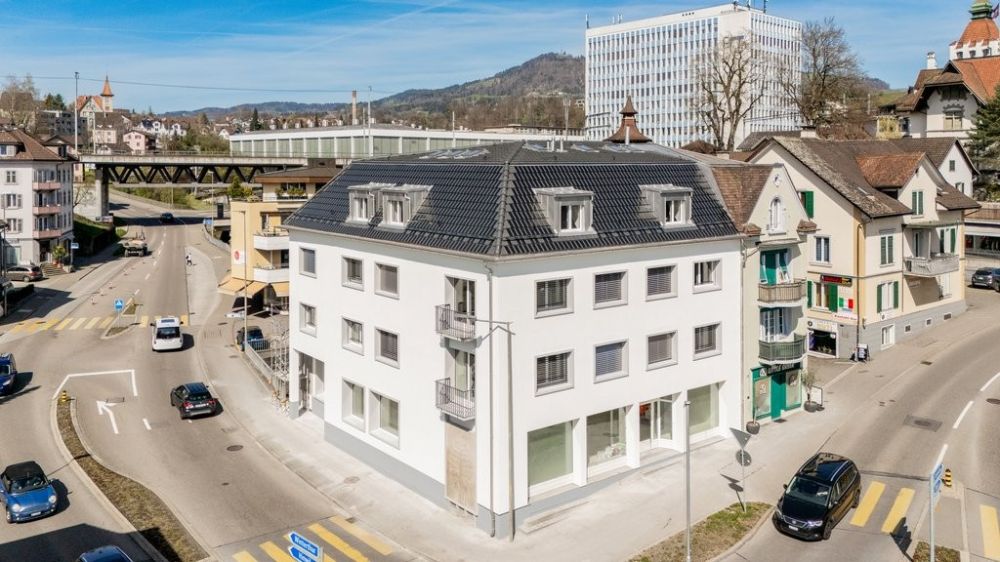 Moderne 3.5-Zimmer-Wohnung an zentraler Lage in Rüti - Aussenansicht
