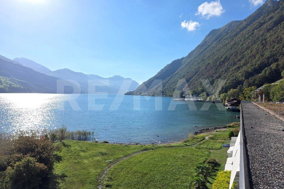 Neubau-TOP-3.5-Zi.-Attika-Wohnung, zur Miete, direkt am See, in 6440 Brunnen SZ - Bild 1