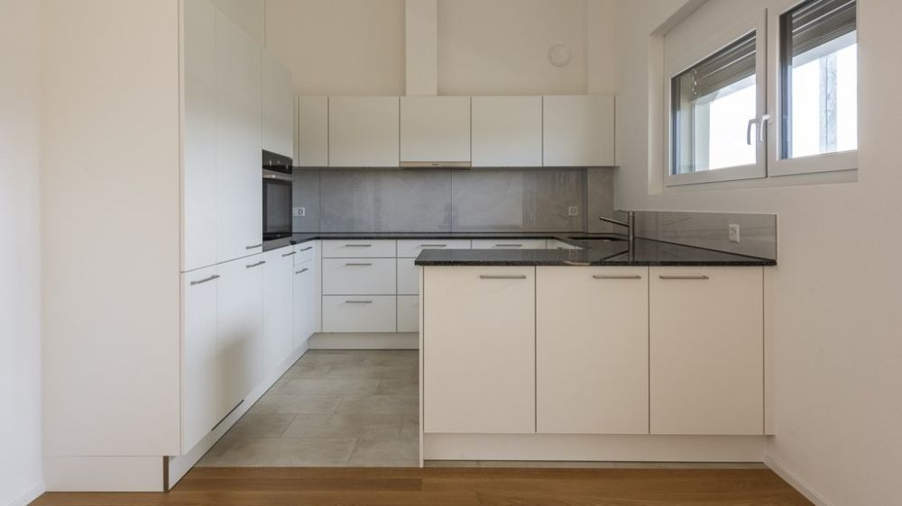 GROSSZÜGIGE UND HELLE NEUBAUWOHNUNG IN HITZKIRCH - Bild 4