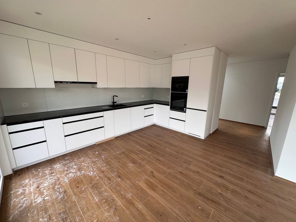 Moderne 4.5-Zimmer-Dachwohnung für Erstbezug in Huttwil bereit - Bild 5