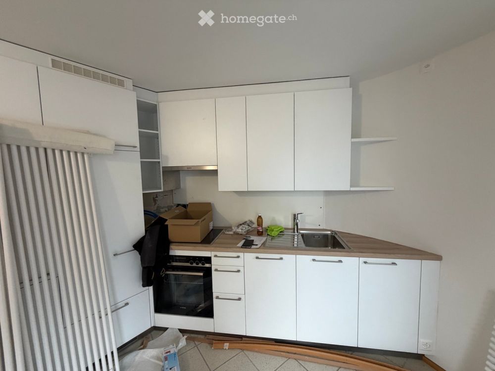 Attraktive 2.5-Zimmerwohnung an zentraler Lage in Hinwil - Bild 3